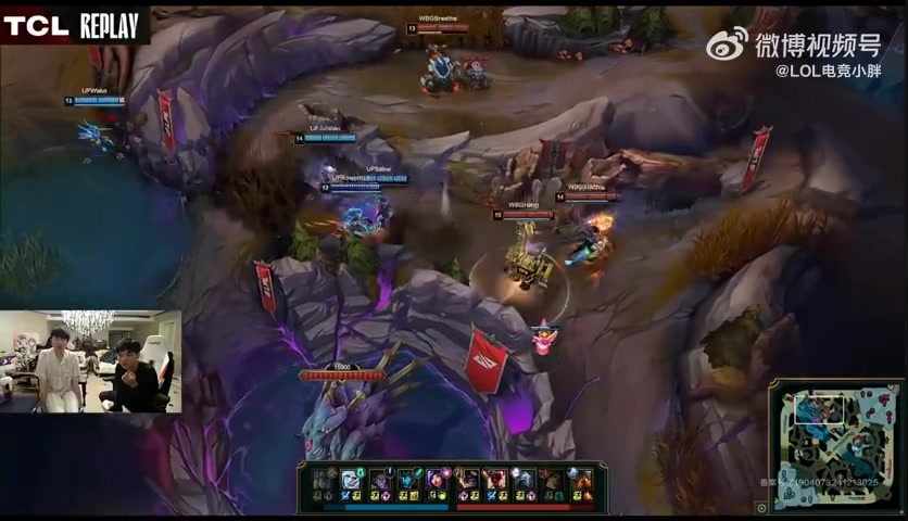 j9九游会老哥俱乐部交流姿态看WBG被团灭：这泰坦为什么能钩上去的呢？不可能钩的啊