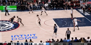 j9九游会老哥俱乐部交流🔥单节13分！哈登干拔三分+刀一手后抛投压哨🔪