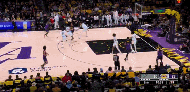 ag九游会亚洲真人第一品牌休息时间长但状态挺好！詹姆斯半场5中4&三分2中2拿10分5板5助