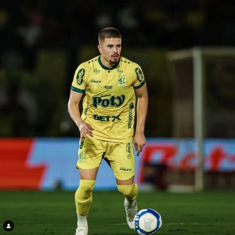 ag九游会亚洲真人第一品牌记者：新外援将在体检通过后与泰山会合 球队春节将在上海度过