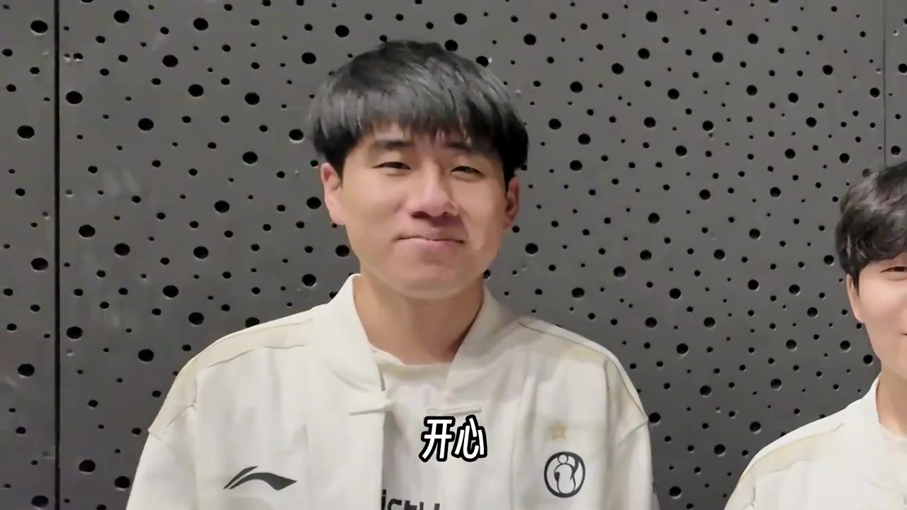 j9九游真人游戏第一平台IG发布战胜JDG后趣味短访：这是我见过最有画面感的笑声