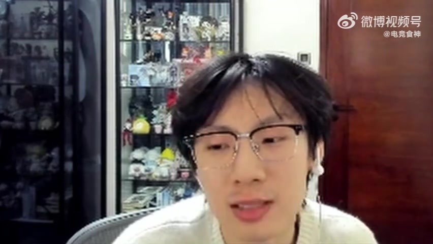 j9九游真人游戏第一平台Baolan：中单不说话游戏很难玩，小奶油应该不是不说话